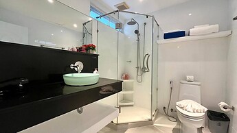 A11 Stunning Seaview 2brs 2baths Karon City