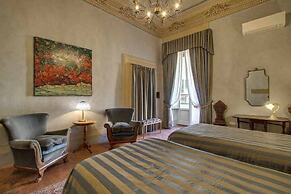 Piazza Salvemini Elegant