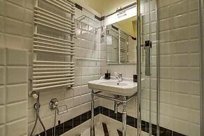 Piazza Salvemini Elegant