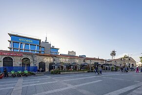 74 Prokymea- Steps From the Sea, Downtown, Balcony