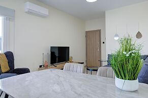 74 Prokymea- Steps From the Sea, Downtown, Balcony