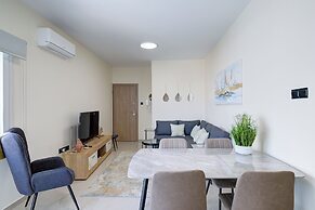 74 Prokymea- Steps From the Sea, Downtown, Balcony