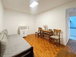 Palermo Accommodation Comfort and Style for up to 3 People