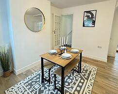 2bed Close to City Centre, Perfect for Contractors