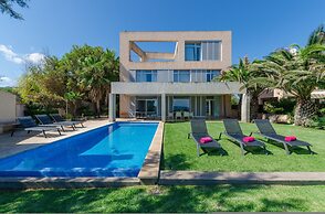 Port Nou in Mallorca