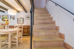 Can Ferrer in Pollen a