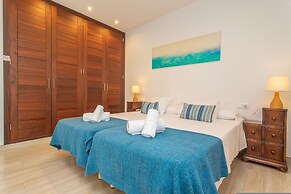 Cala Llonga in Cala d Or