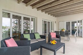 Cala Llonga in Cala d Or