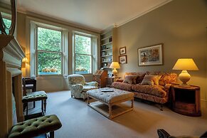 Redcliffe Gardens by Capital