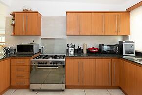 The Golf Oasis Villa by Acomodo