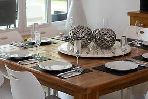 The Golf Oasis Villa by Acomodo