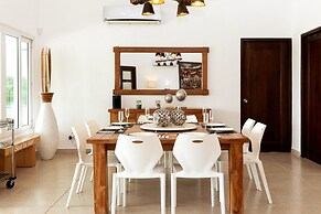 The Golf Oasis Villa by Acomodo