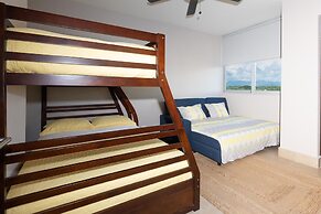 The Big Family Condo by Acomodo