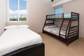 The Big Family Condo by Acomodo