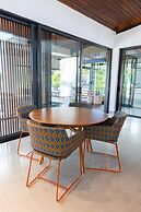 Villa Futura by Acomodo