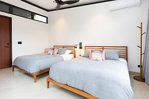 Villa Futura by Acomodo