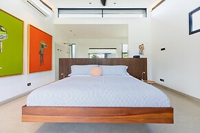 Villa Futura by Acomodo