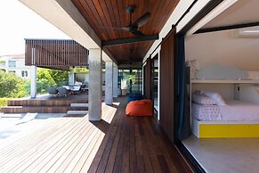 Villa Futura by Acomodo