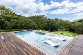 Villa Futura by Acomodo