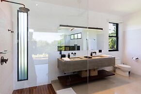 Villa Futura by Acomodo