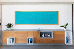 Villa Futura by Acomodo