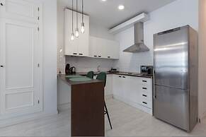 Jinetes Holidays in M Laga