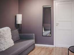 Room in a Hotel With Free Breakfast