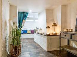 Inviting Hotel Room With Free Breakfast
