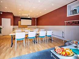 Cosy 4 Star Room With Free Breakfast