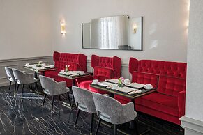 The Inn at the Spanish Steps Elegant Collection - The Gem