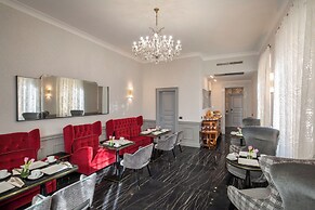 The Inn at the Spanish Steps Elegant Collection - Spanish Steps Suites