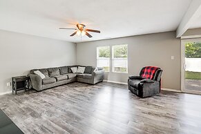 Pet-friendly Camby Home: 13 Mi to Indianapolis