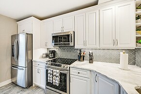 Marco Island Condo w/ Balcony + Water Views!