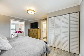 Marco Island Condo w/ Balcony + Water Views!