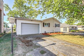 Waterfront Port Clinton Cottage: 5 Mi to Lake Erie