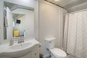 Dumont Lake Studio: Boat, Fish & Unwind!