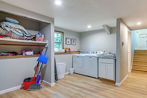 Peaceful Allegany Home, Walk to Sbu!