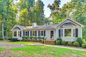 Private Yard & Deck: High Point Home Base!