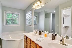 Private Yard & Deck: High Point Home Base!