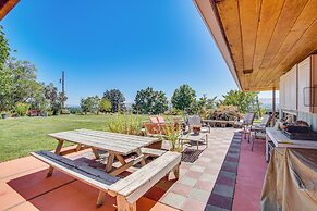 Yakima Wine Country Retreat w/ Scenic Valley Views