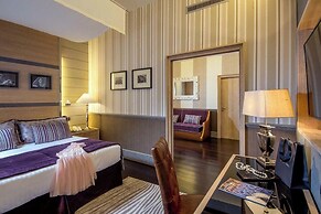 The Inn at the Spanish Steps Exclusive Collection - Roberto Di Rienzo