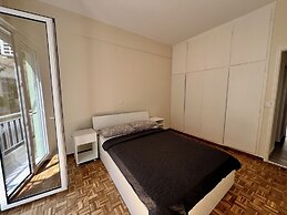 Madonna's Cozy Apartment