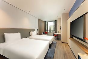 Holiday Inn Express Taizhou City Center, an IHG Hotel