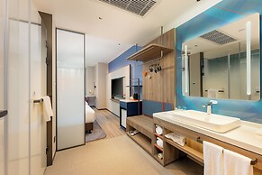 Holiday Inn Express Taizhou City Center by IHG