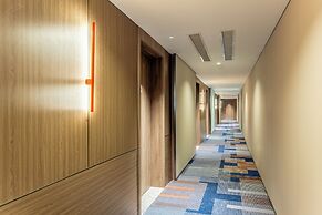 Holiday Inn Express Taizhou City Center, an IHG Hotel