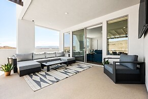 Green Acres 8 Bedroom Townhouse