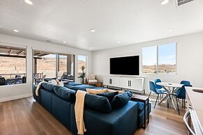 Green Acres 8 Bedroom Townhouse