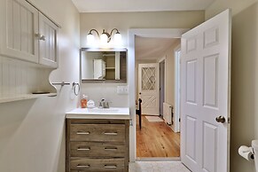 The Family Retreat At Bomoseen 4 Bedroom Home