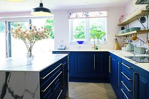 Wave Cottage Bristol