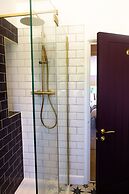 Wave Cottage Bristol